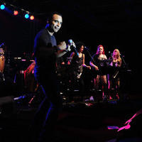 Jon Secada - Footy's Bubbles And Bones Gala to benefit Here's Help at Westin Diplomat | Picture 103749